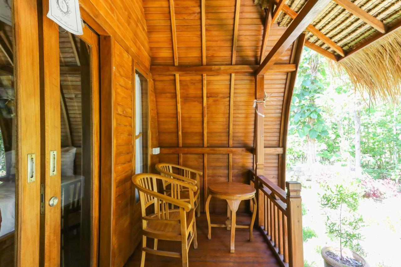 Bougainvillea Bungalow Batumadeg Exterior photo